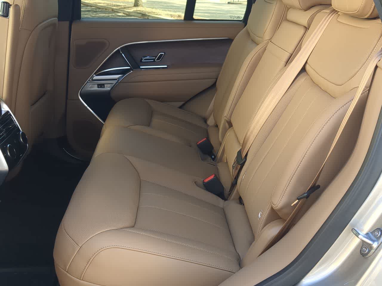 Thumbnail: 2026 Land Rover Range Rover - 20