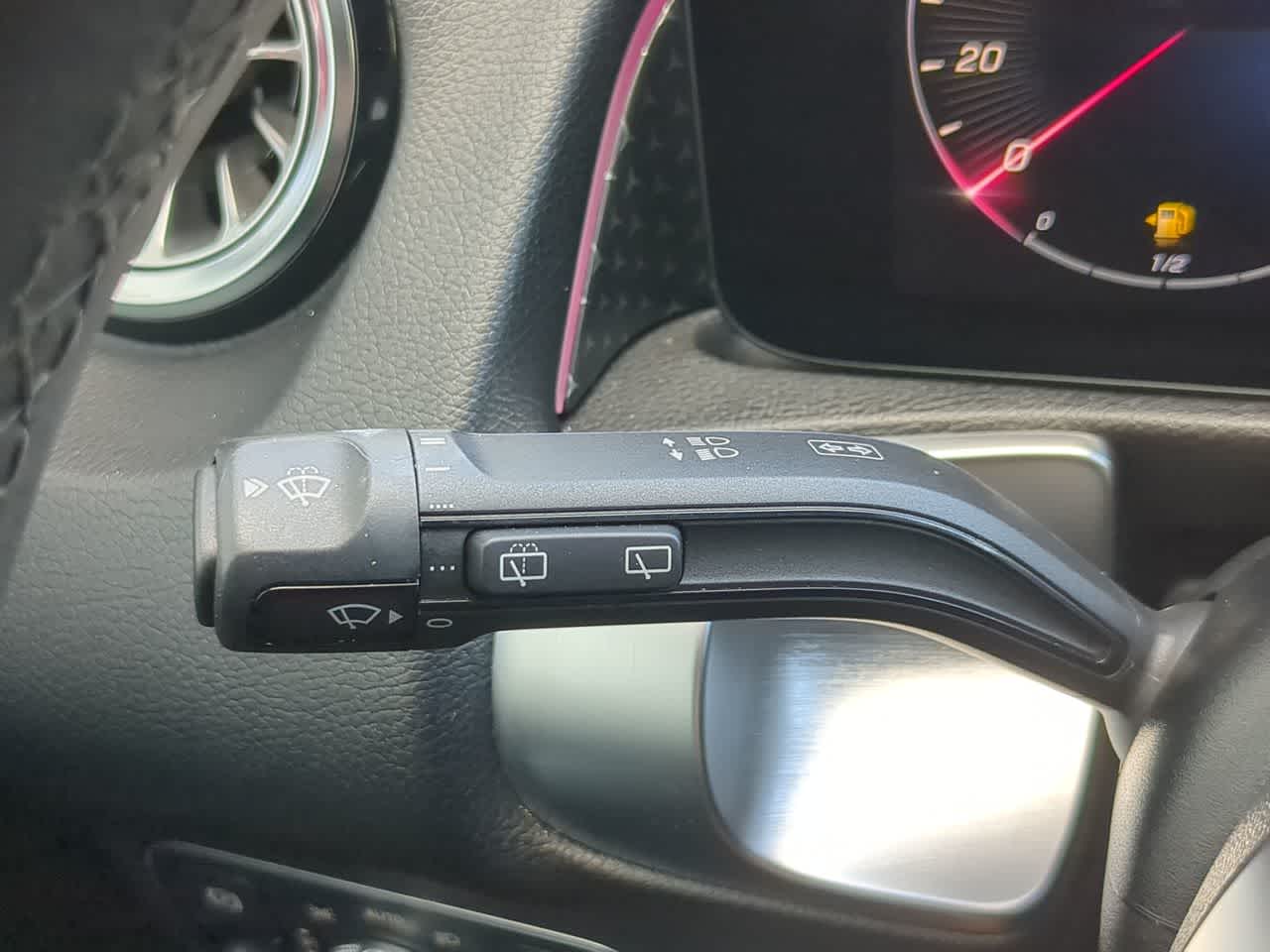 Thumbnail: 2024 Mercedes-Benz GLB - 27