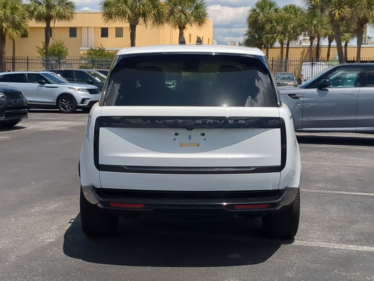 Thumbnail: 2024 Land Rover Range Rover - 13