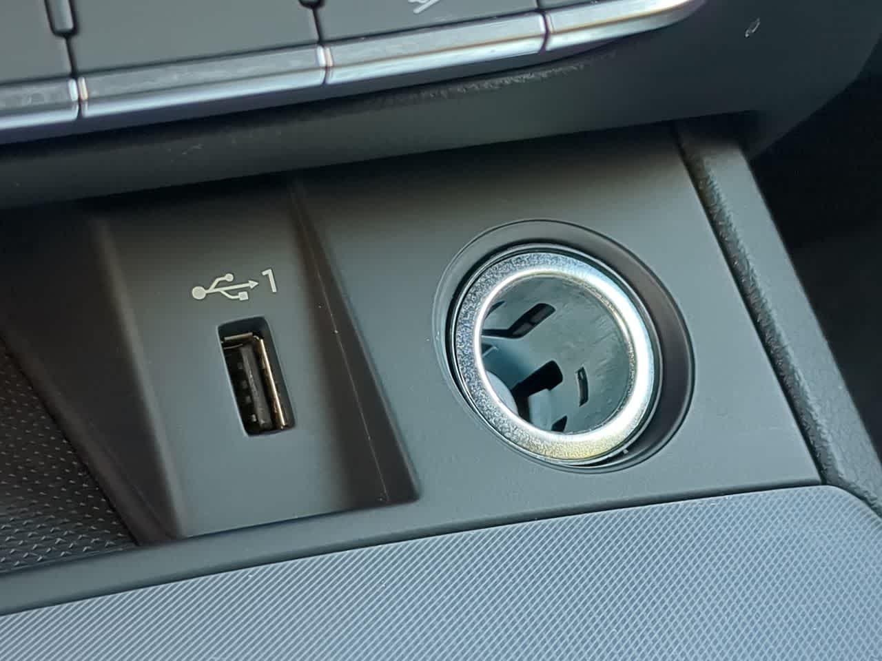 Thumbnail: 2025 Audi Q5 - 32