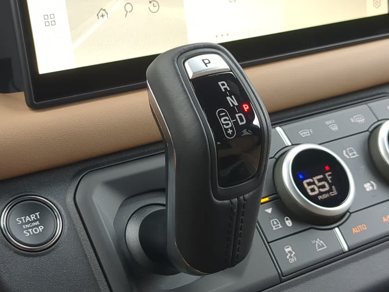 Thumbnail: 2025 Land Rover Defender - 35