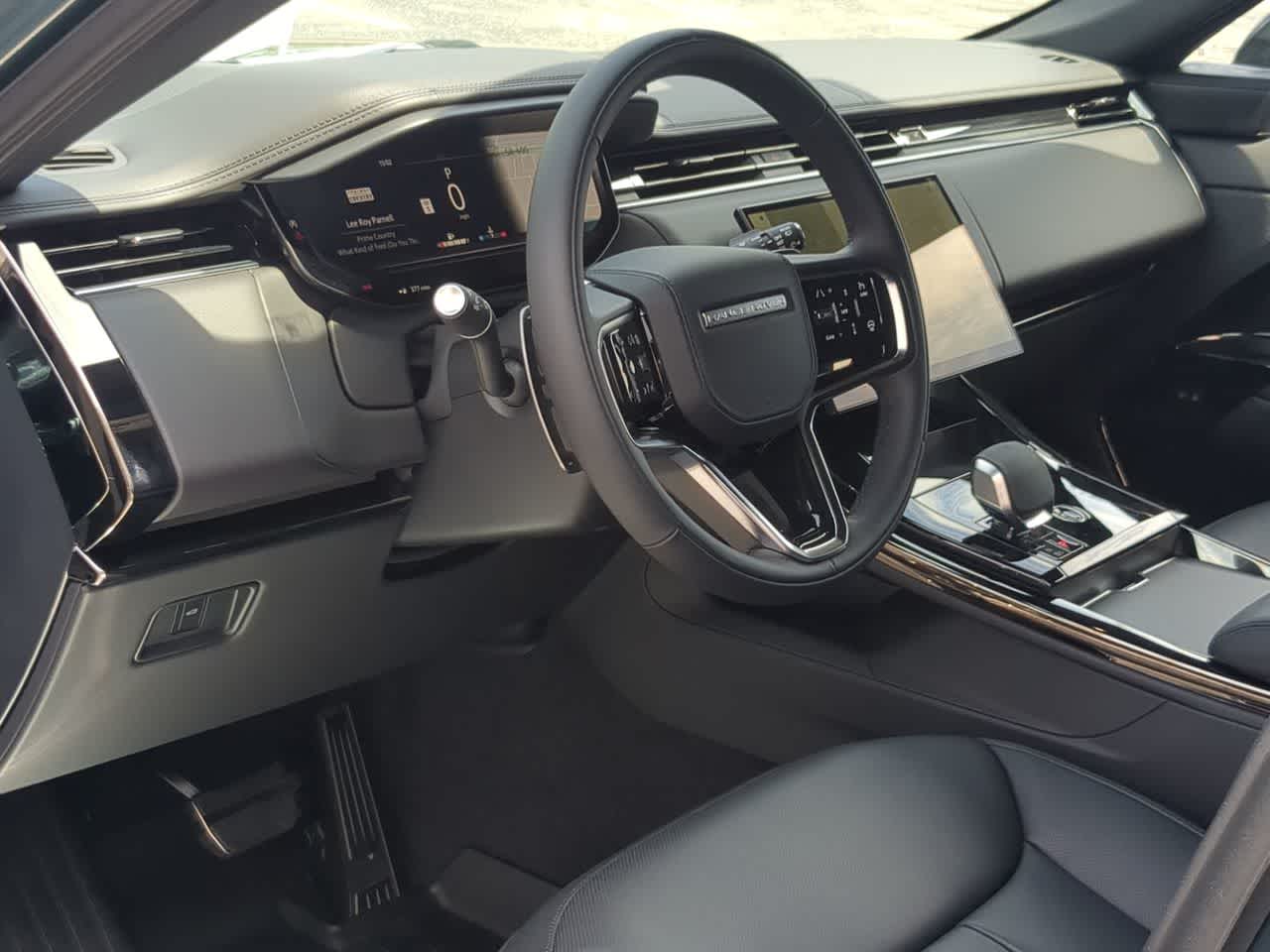 Thumbnail: 2026 Land Rover Range Rover Sport - 10