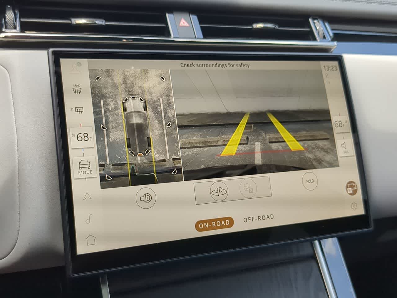 Thumbnail: 2026 Land Rover Range Rover Velar - 32