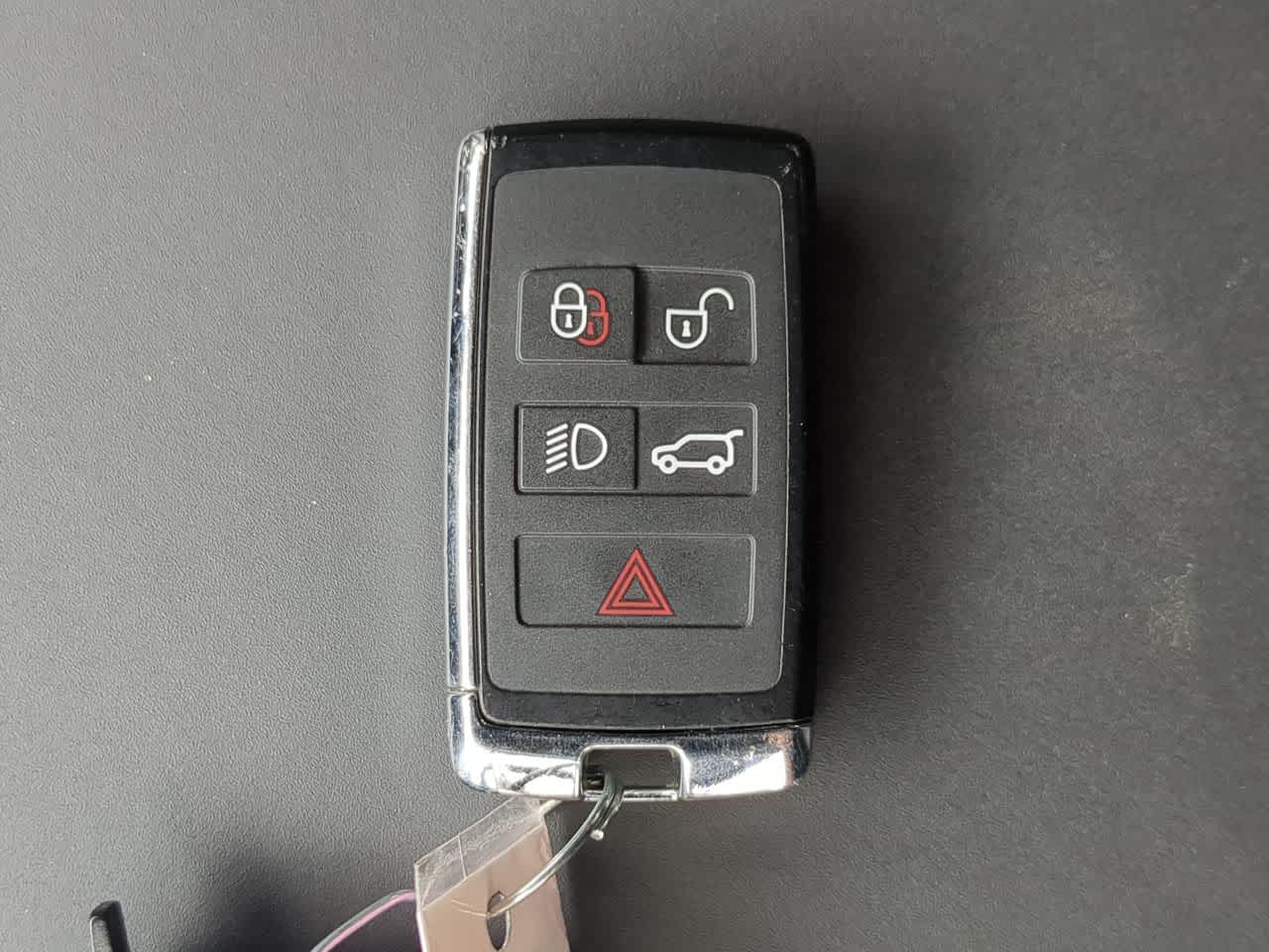 Thumbnail: 2025 Land Rover Defender - 36