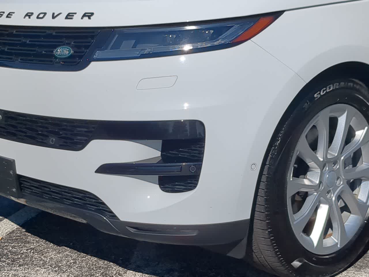 Thumbnail: 2025 Land Rover Range Rover Sport - 11