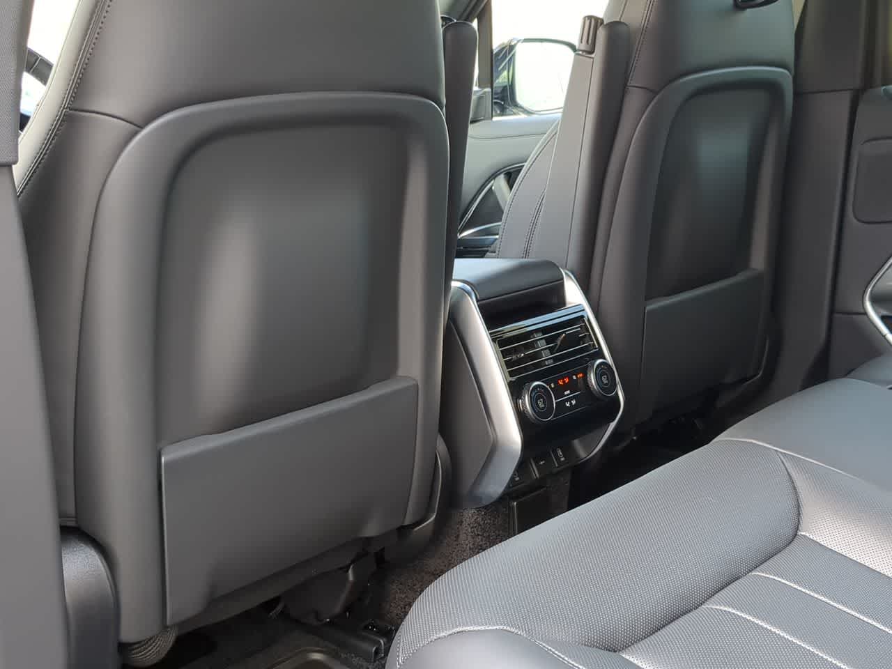 Thumbnail: 2026 Land Rover Range Rover - 19