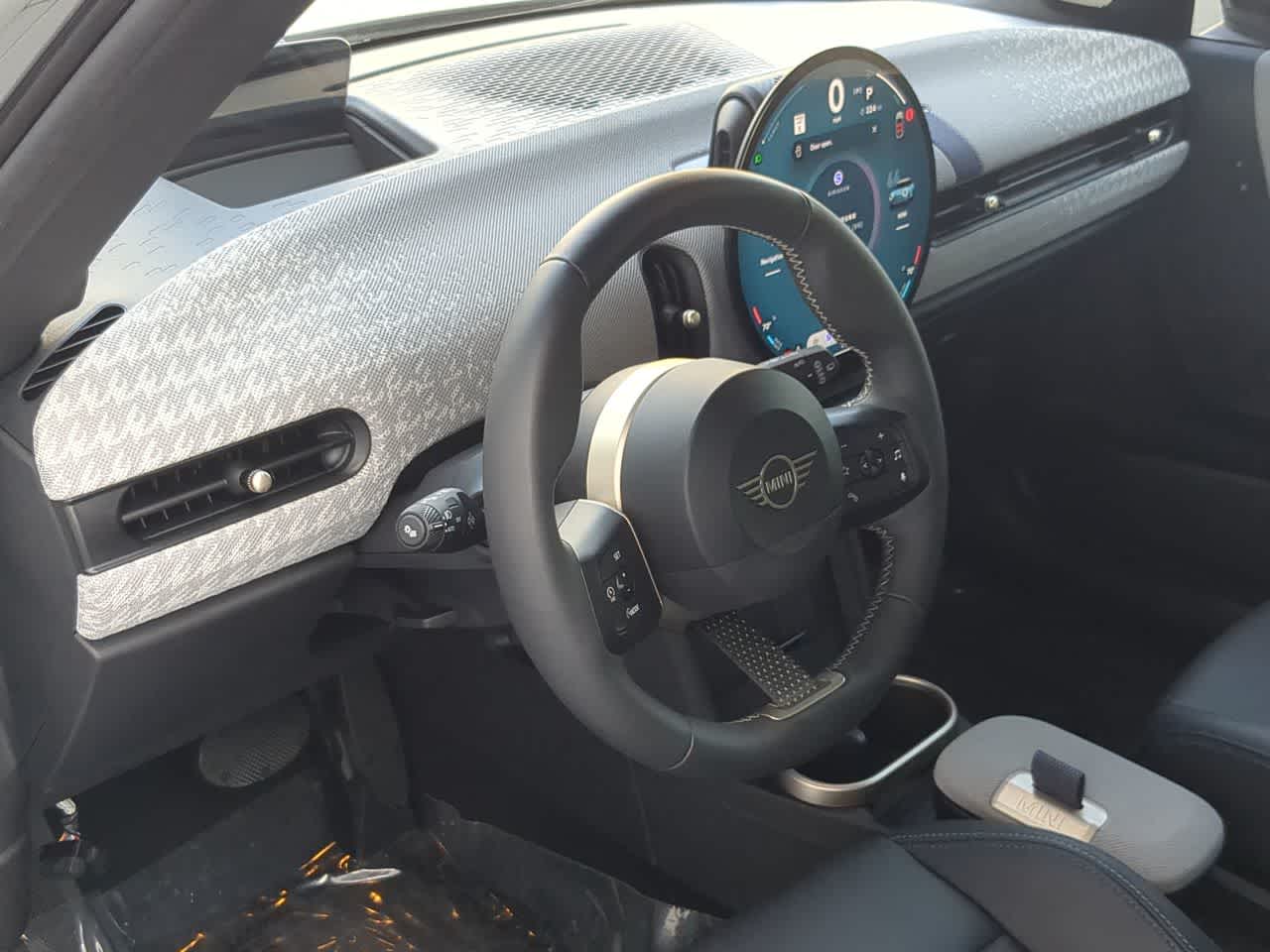 Thumbnail: 2025 MINI Cooper Hardtop - 10