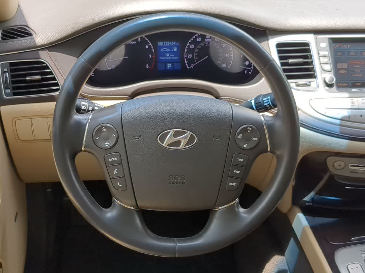 Thumbnail: 2010 Hyundai Genesis - 22