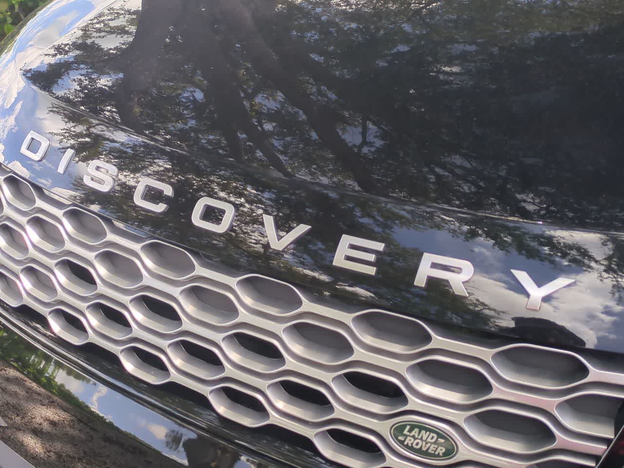 Thumbnail: 2025 Land Rover Discovery - 13