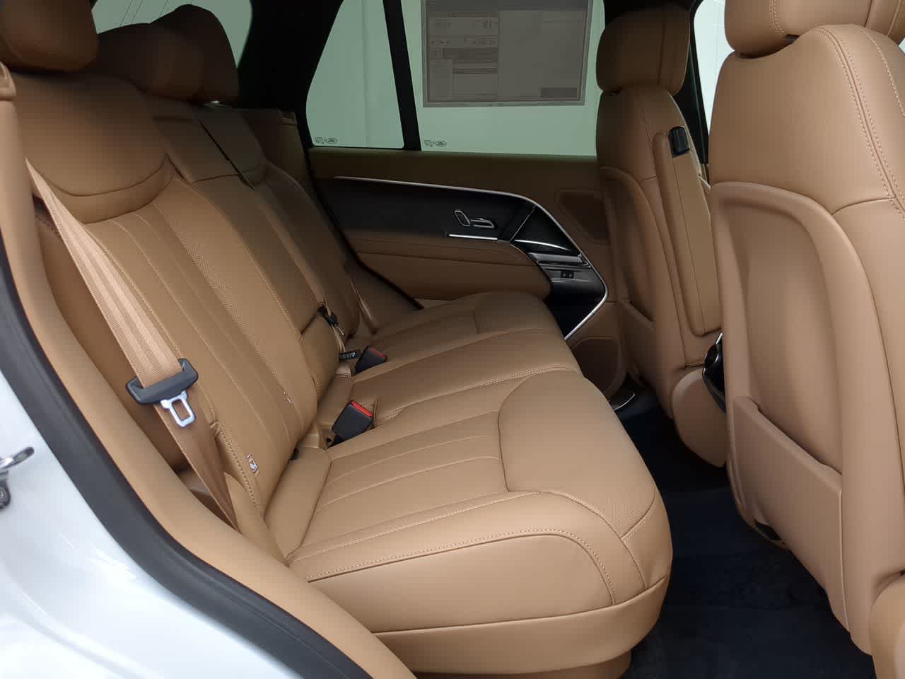 Thumbnail: 2025 Land Rover Range Rover - 20