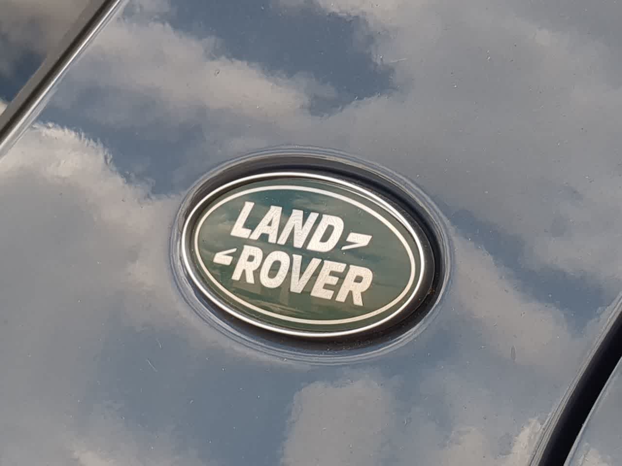 Thumbnail: 2025 Land Rover Discovery Sport - 11