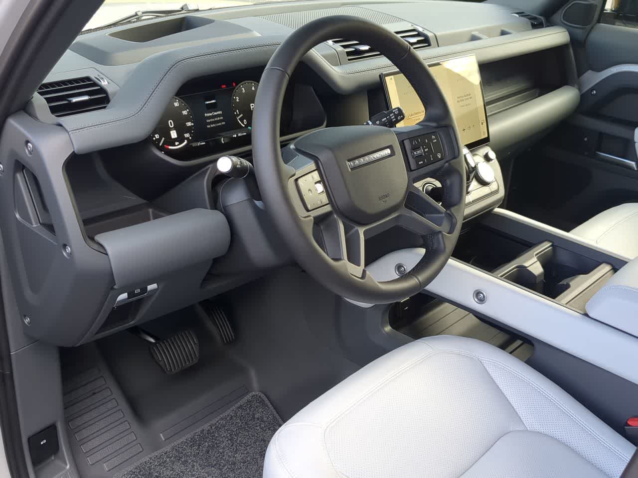 Thumbnail: 2026 Land Rover Defender - 10