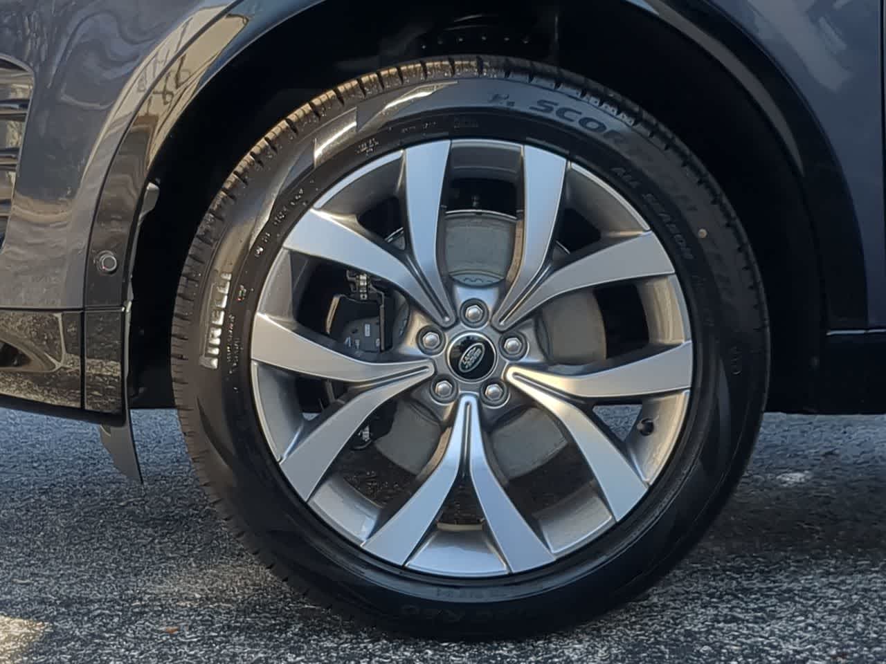 Thumbnail: 2026 Land Rover Discovery Sport - 13