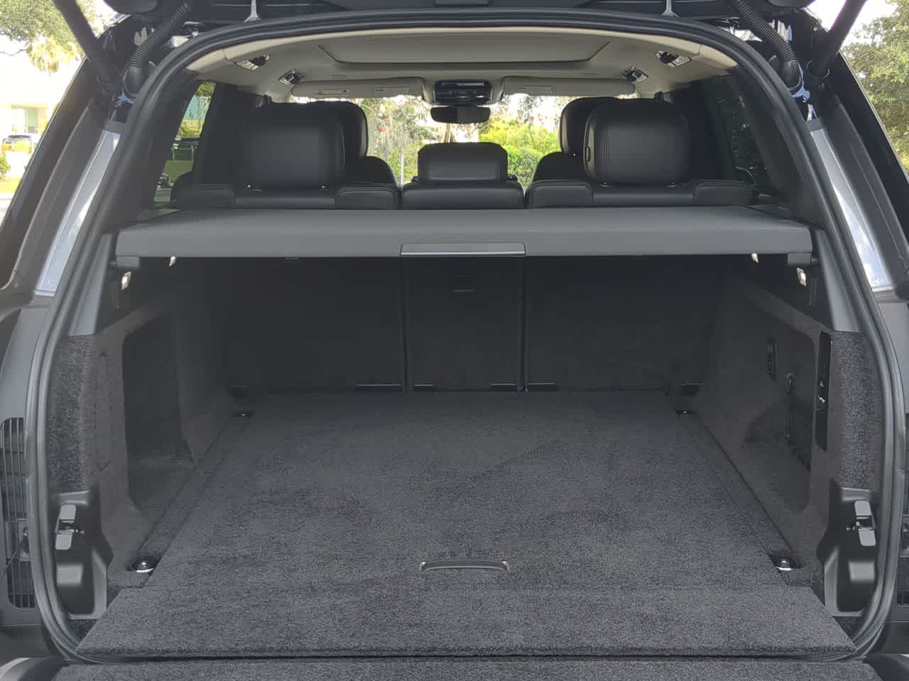 Thumbnail: 2024 Land Rover Range Rover - 35