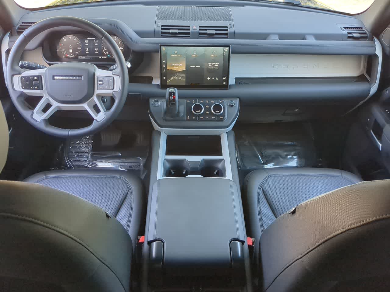 Thumbnail: 2025 Land Rover Defender - 15