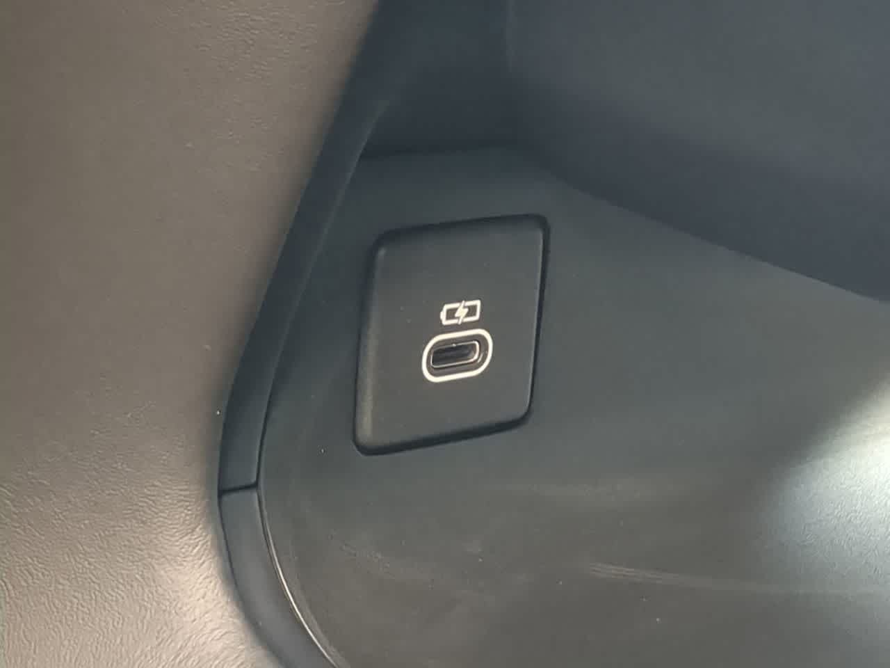 Thumbnail: 2025 Land Rover Range Rover Sport - 31