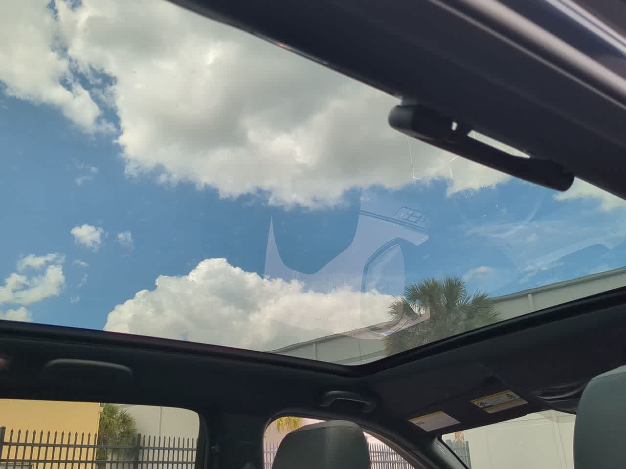 Thumbnail: 2025 Land Rover Discovery Sport - 19