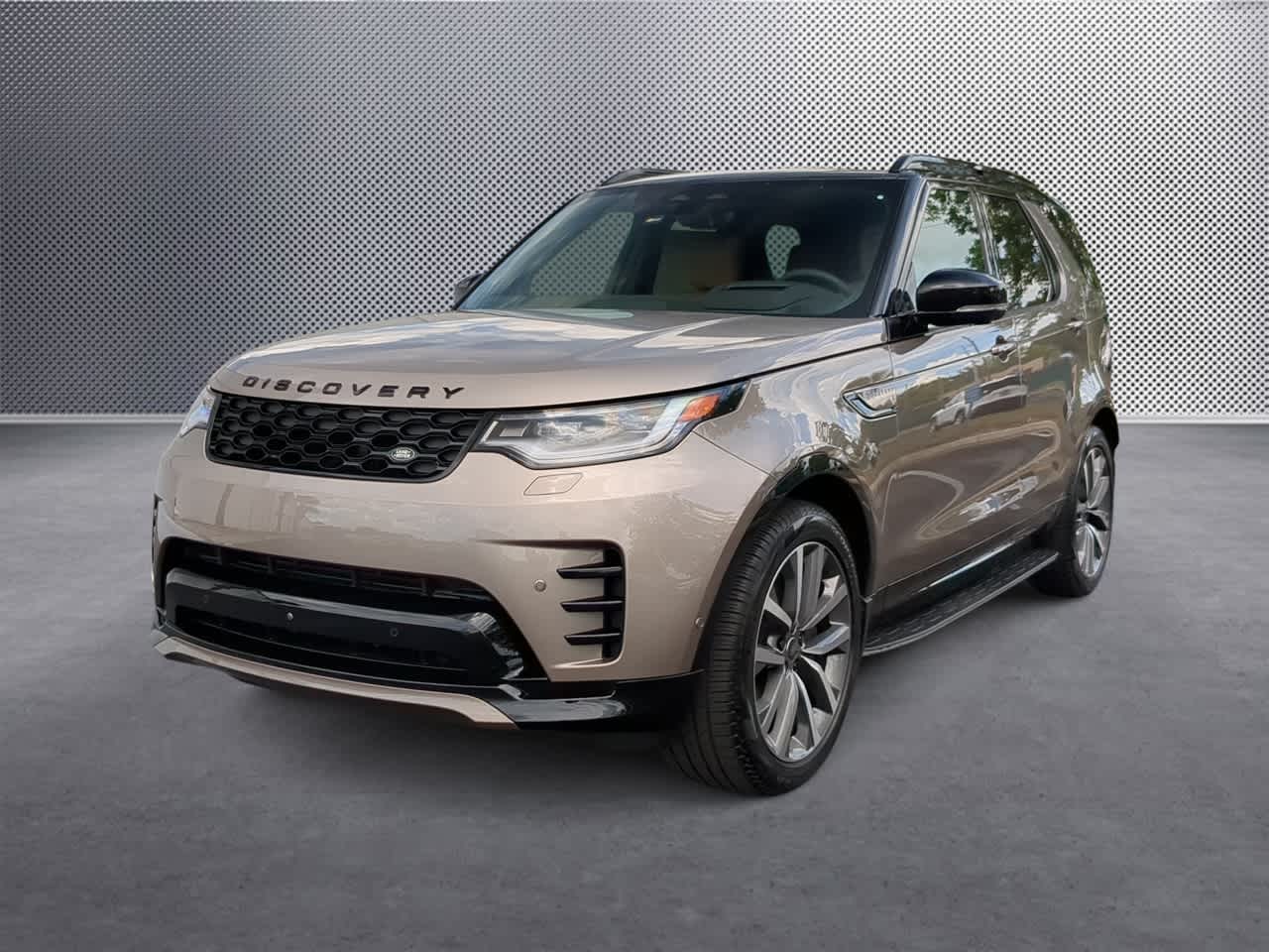 Thumbnail: 2024 Land Rover Discovery - 4