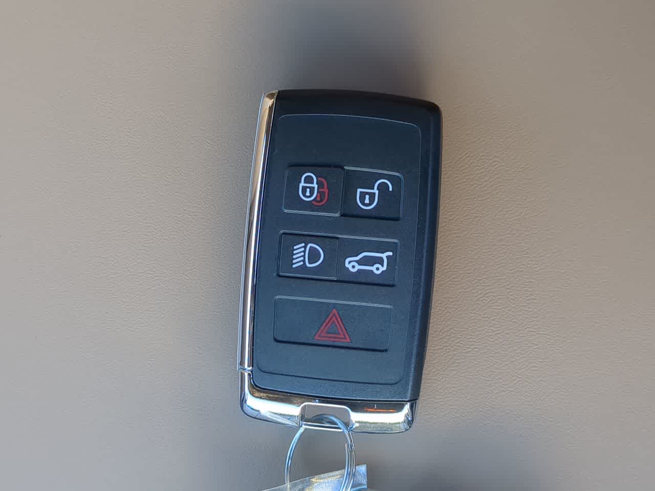 Thumbnail: 2026 Land Rover Range Rover - 37