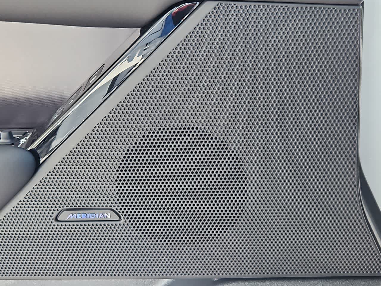 Thumbnail: 2026 Land Rover Range Rover Velar - 33