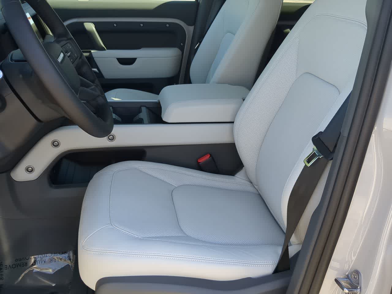 Thumbnail: 2026 Land Rover Defender - 17