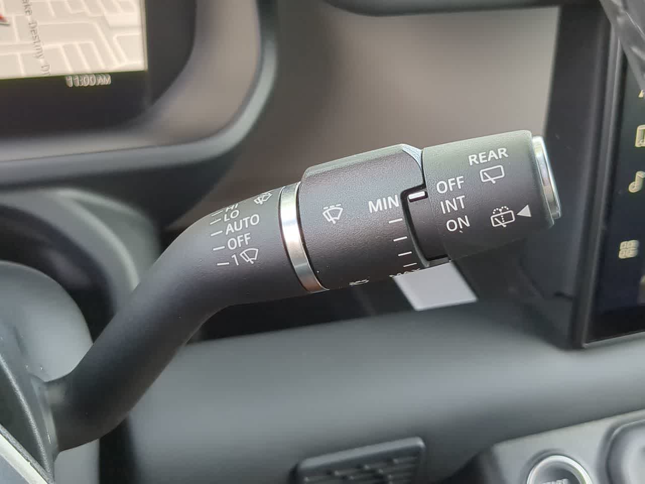 Thumbnail: 2025 Land Rover Defender - 28