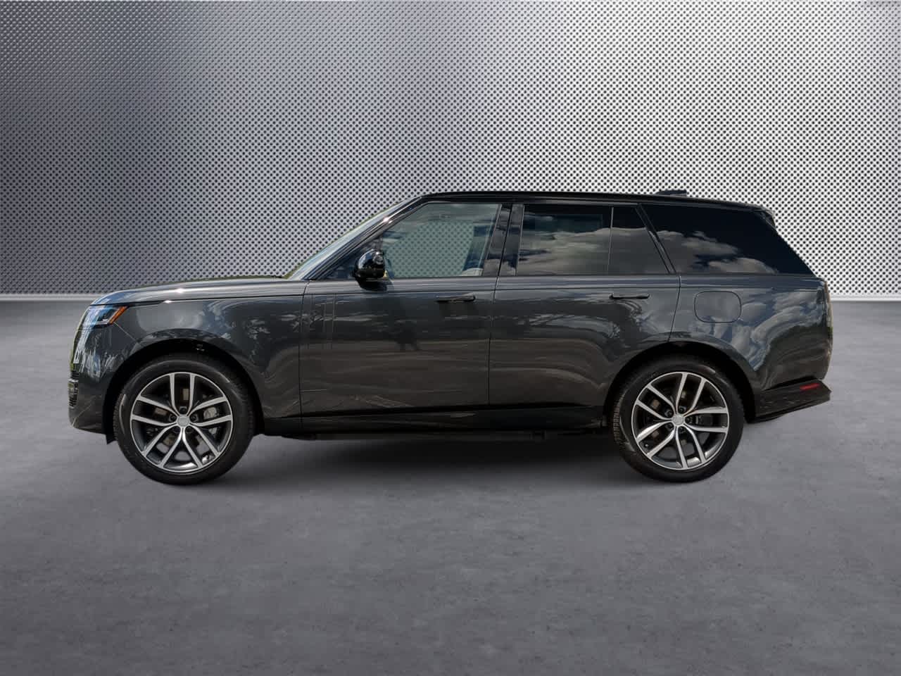 Thumbnail: 2025 Land Rover Range Rover - 5