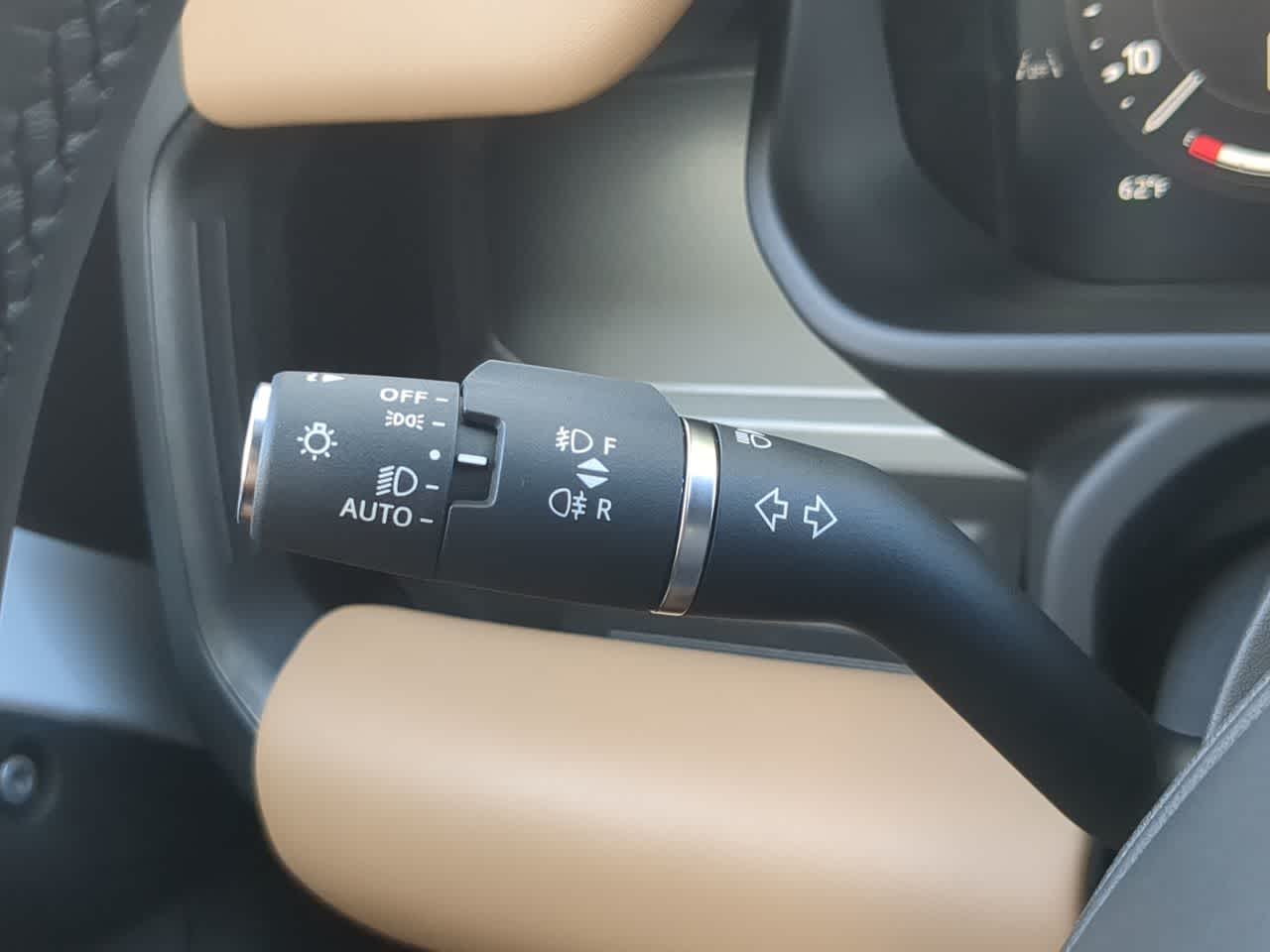 Thumbnail: 2025 Land Rover Defender - 29