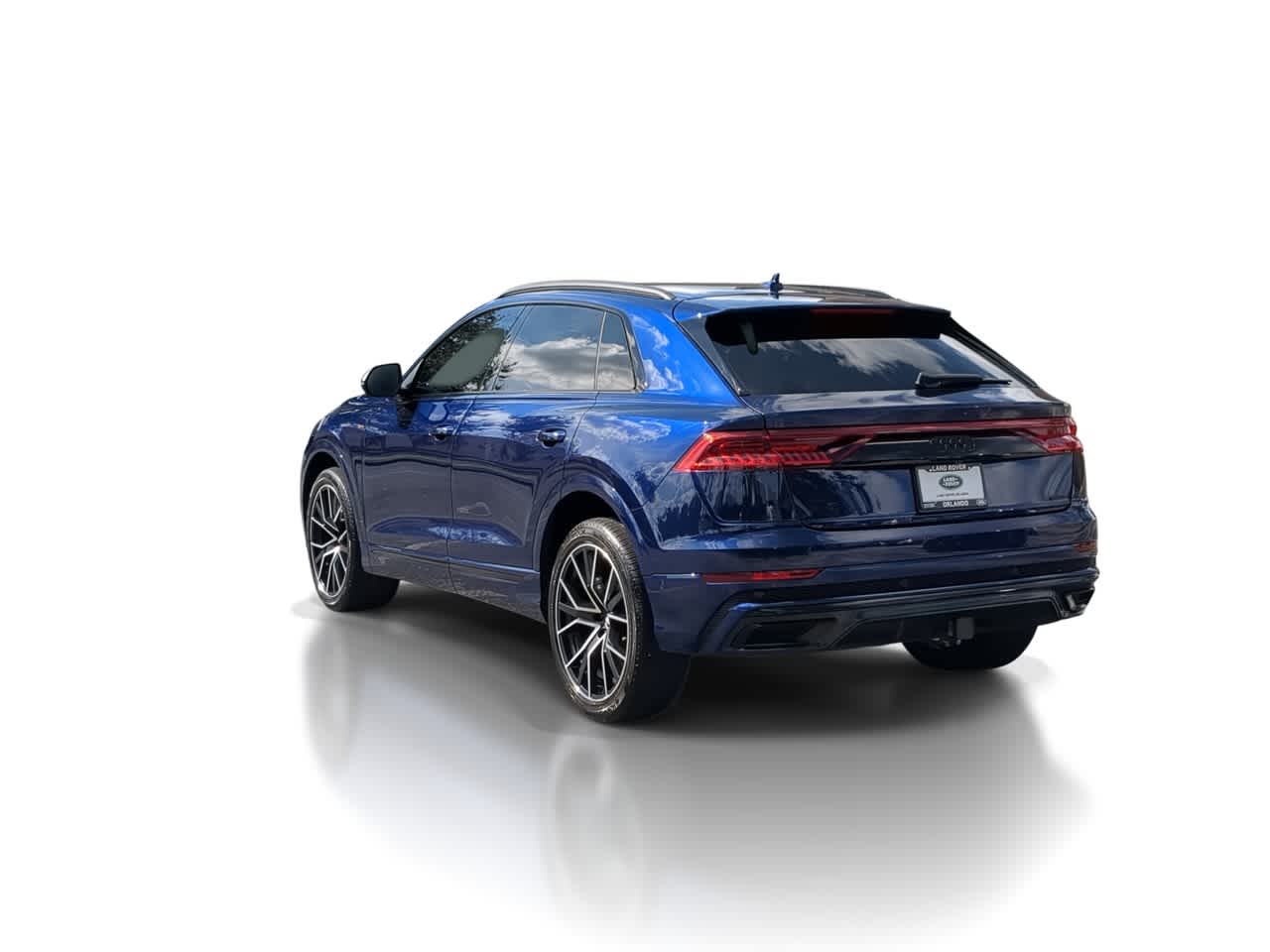 Thumbnail: 2021 Audi Q8 - 6