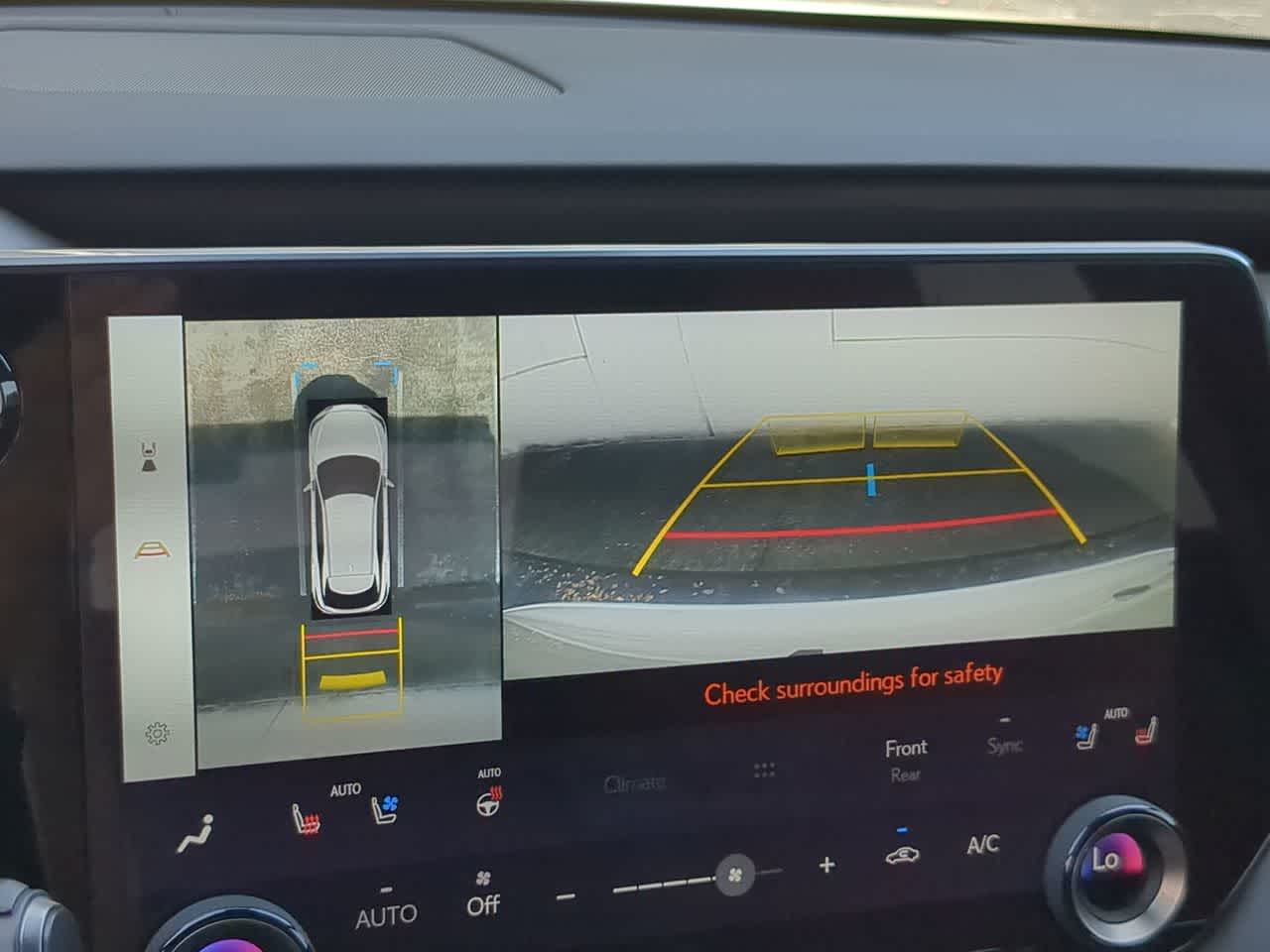 Thumbnail: 2024 Lexus RX - 32