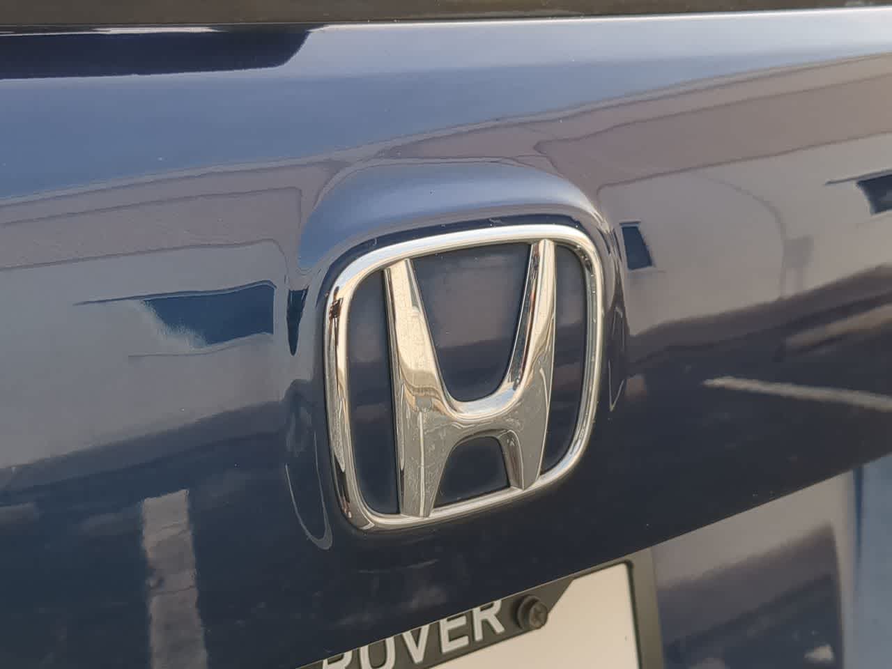 Thumbnail: 2018 Honda Pilot - 12