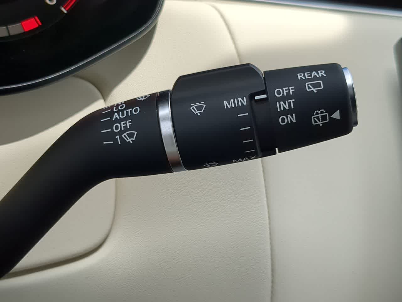 Thumbnail: 2025 Land Rover Range Rover - 26