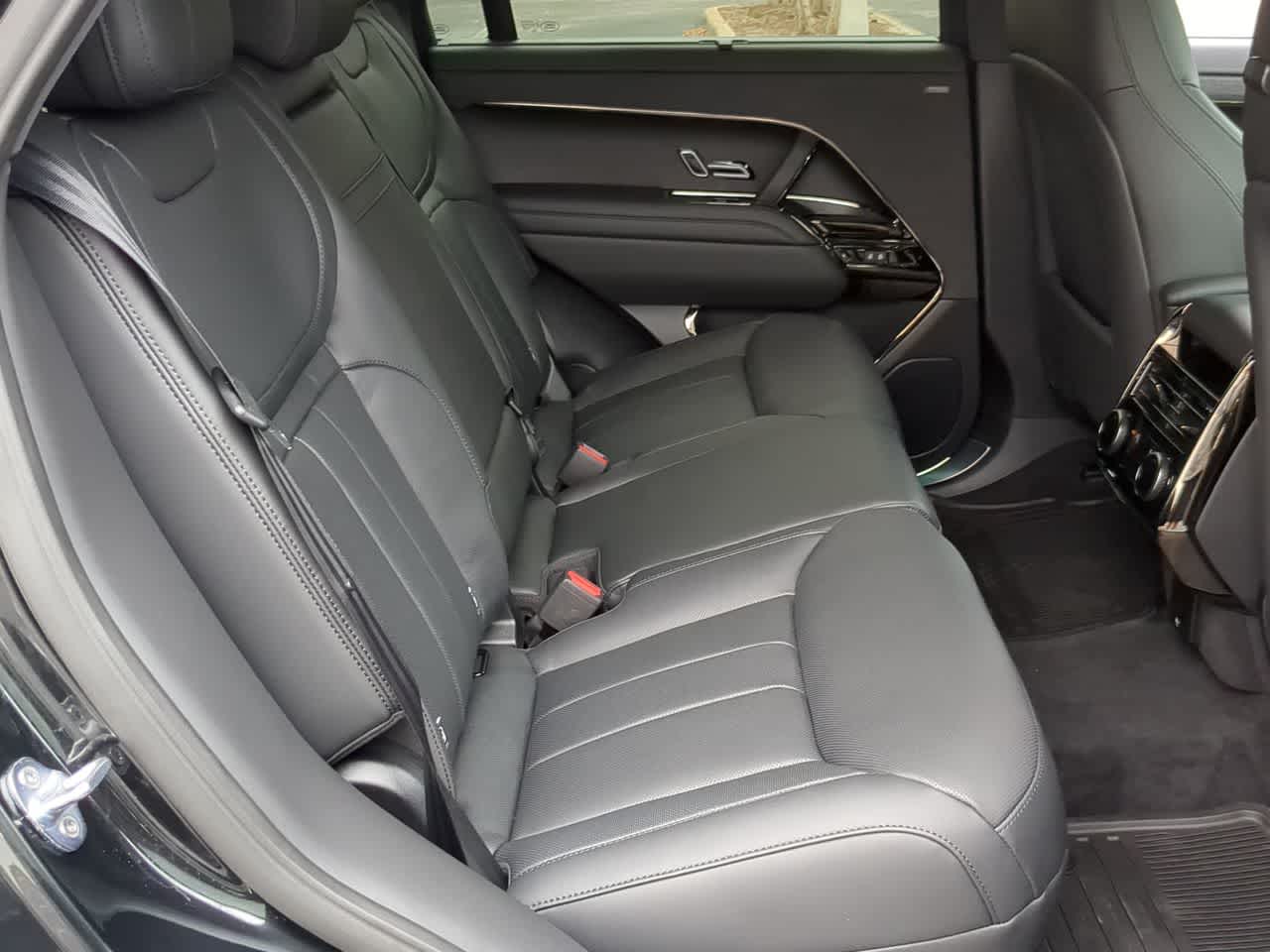 Thumbnail: 2026 Land Rover Range Rover Sport - 20