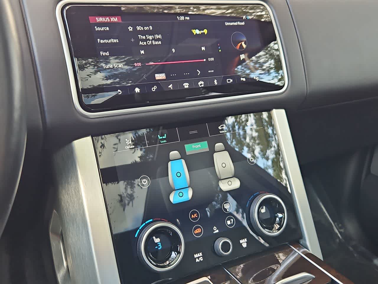 Thumbnail: 2022 Land Rover Range Rover - 30