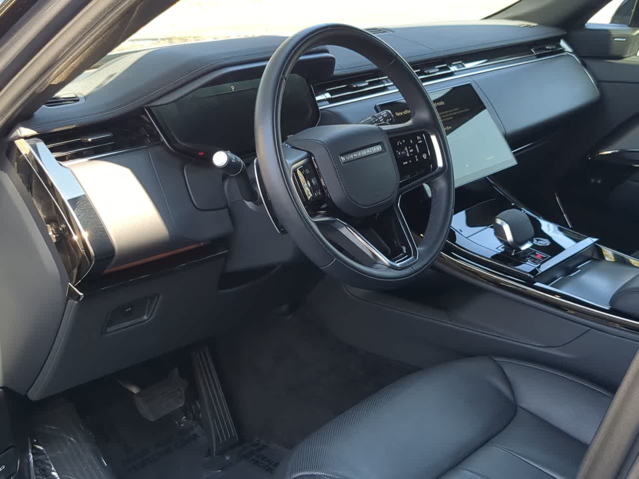 Thumbnail: 2025 Land Rover Range Rover Sport - 10