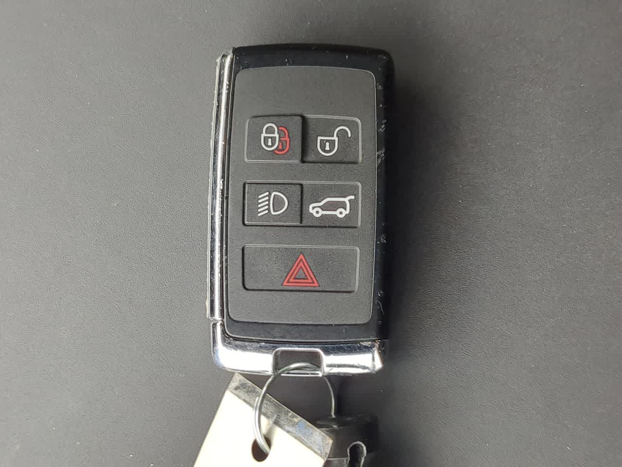 Thumbnail: 2025 Land Rover Defender - 37