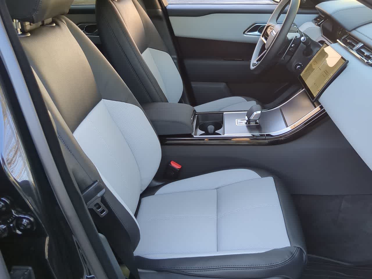 Thumbnail: 2026 Land Rover Range Rover Velar - 24