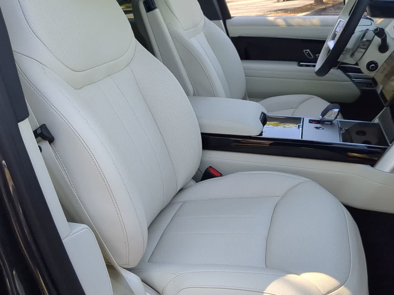 Thumbnail: 2026 Land Rover Range Rover - 24