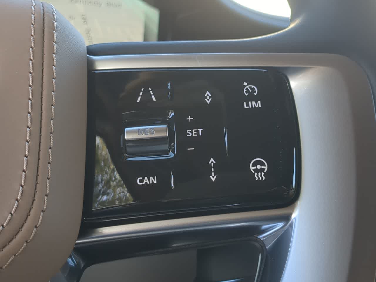 Thumbnail: 2026 Land Rover Range Rover - 26