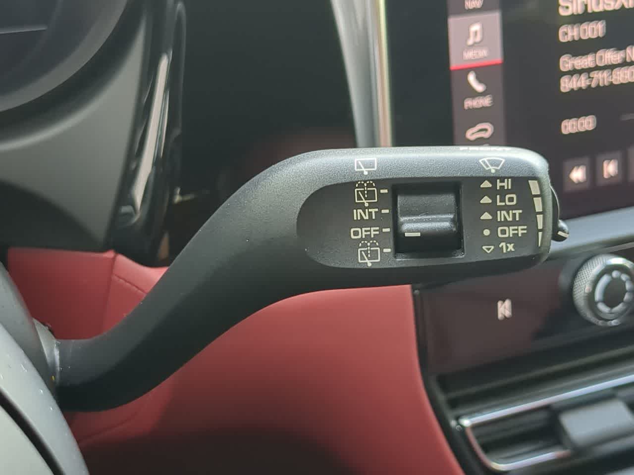 Thumbnail: 2024 Porsche Macan - 28