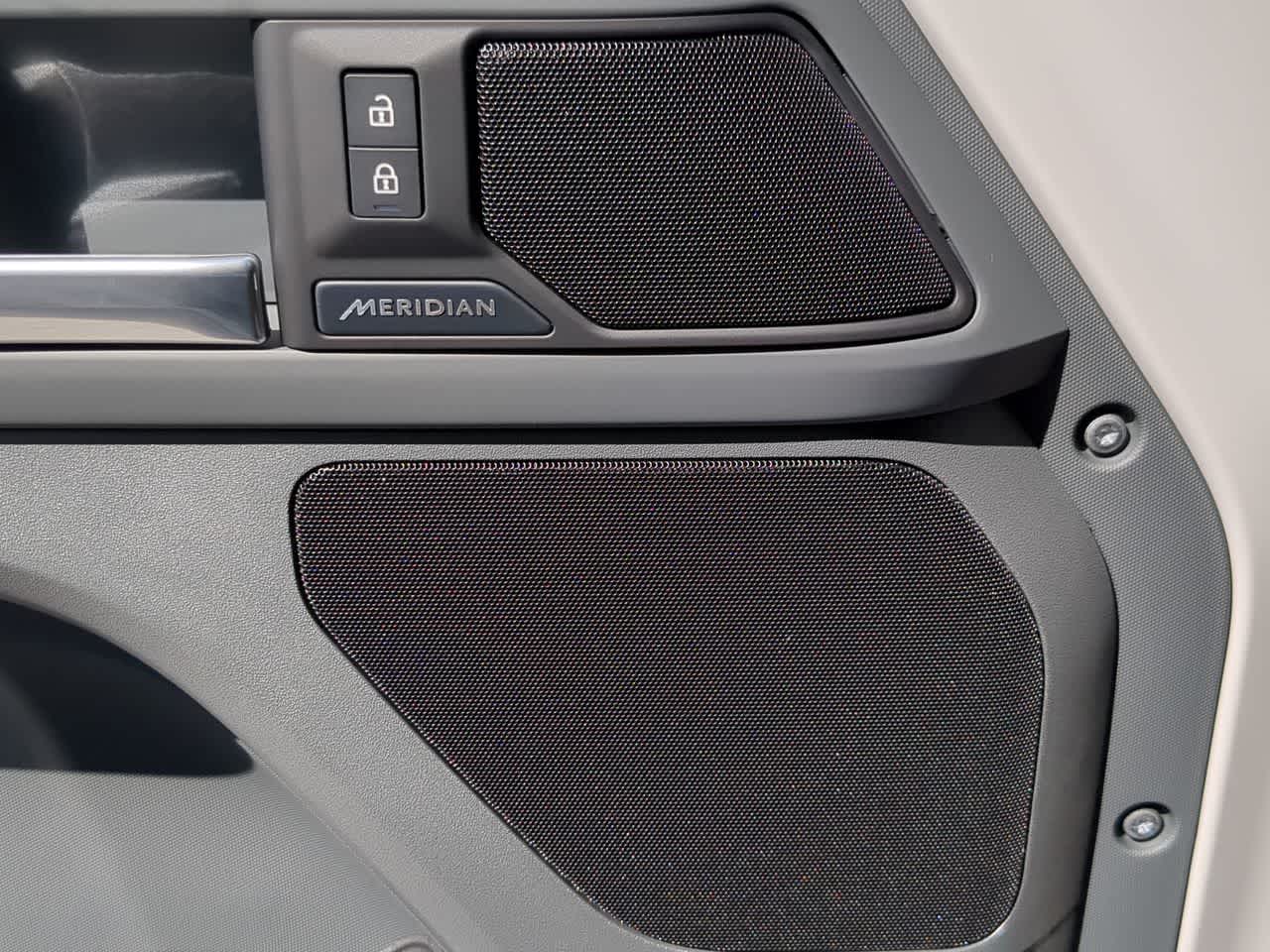 Thumbnail: 2026 Land Rover Defender - 32