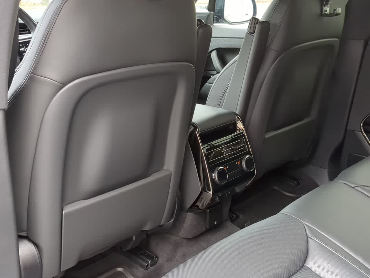 Thumbnail: 2026 Land Rover Range Rover Sport - 17