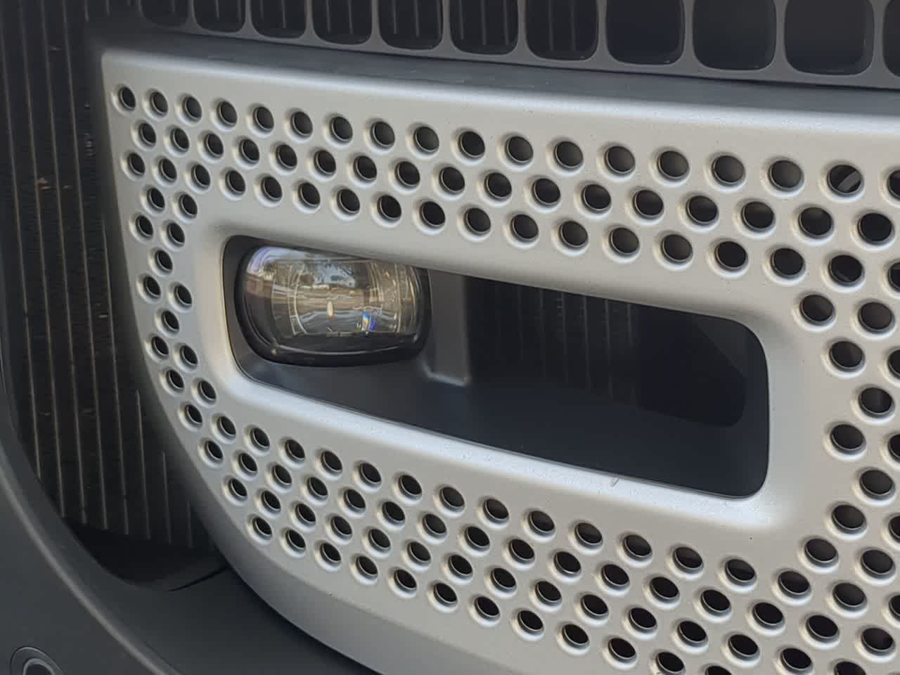 Thumbnail: 2025 Land Rover Defender - 11