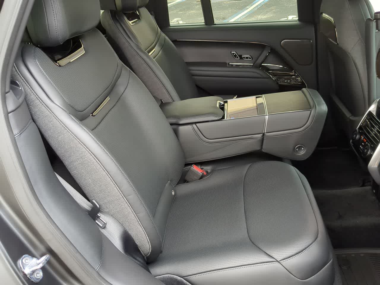 Thumbnail: 2026 Land Rover Range Rover - 22