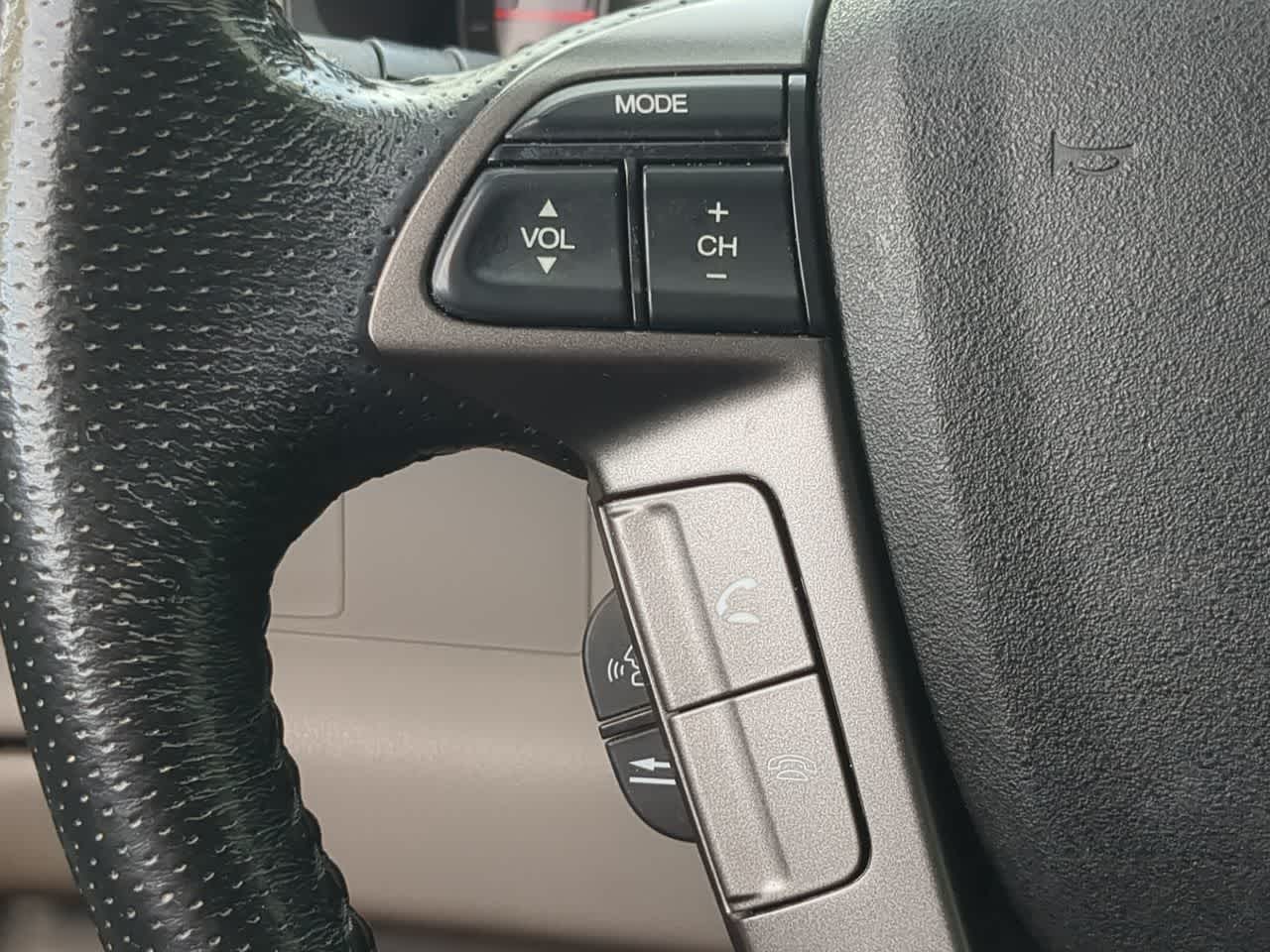 Thumbnail: 2015 Honda Pilot - 25