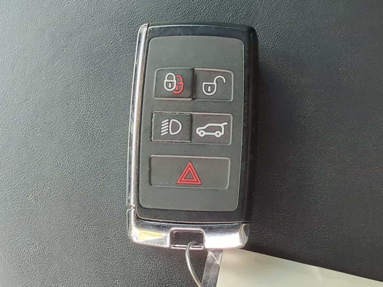 Thumbnail: 2024 Land Rover Defender - 39