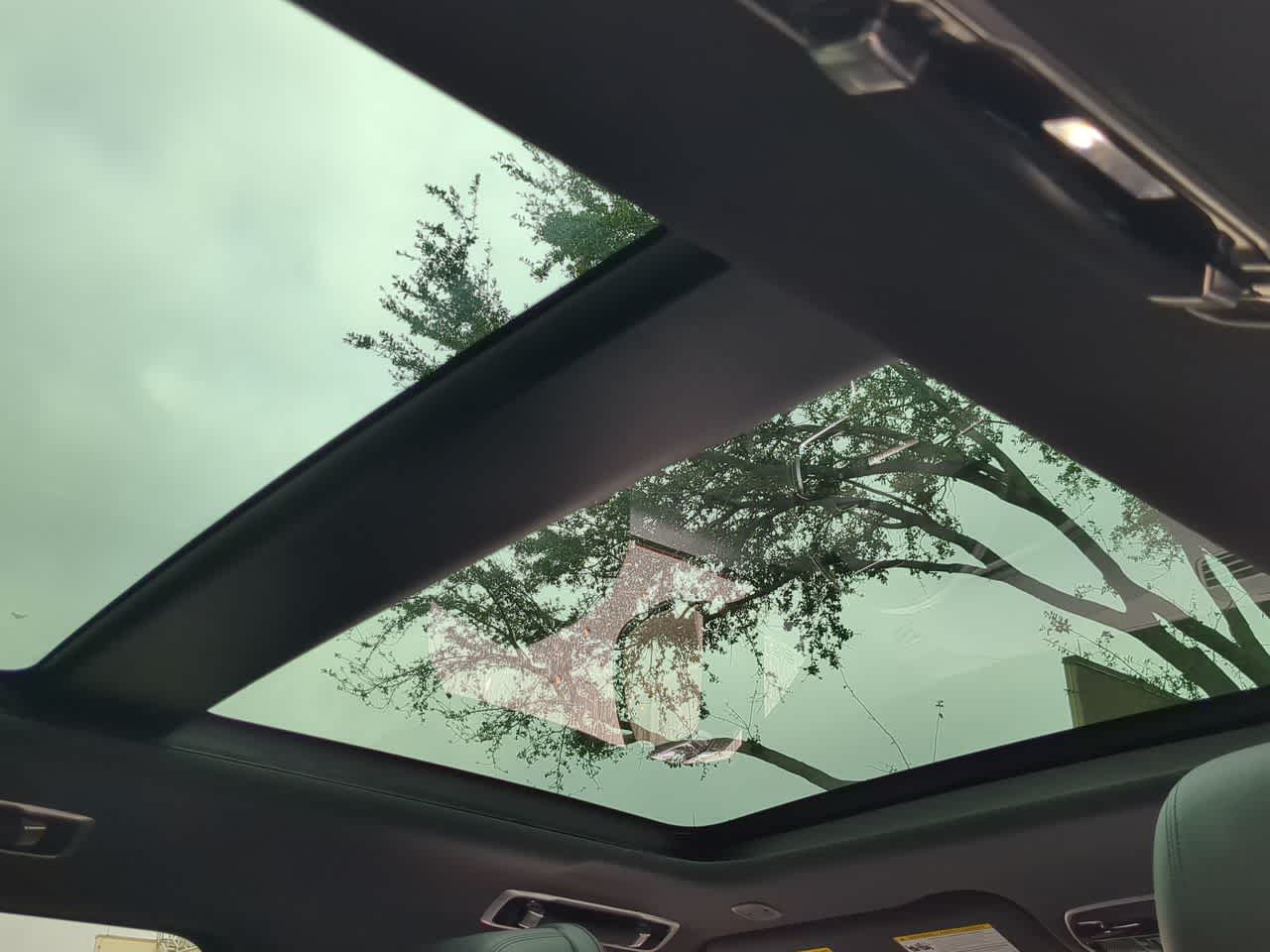 Thumbnail: 2025 Land Rover Range Rover Sport - 23