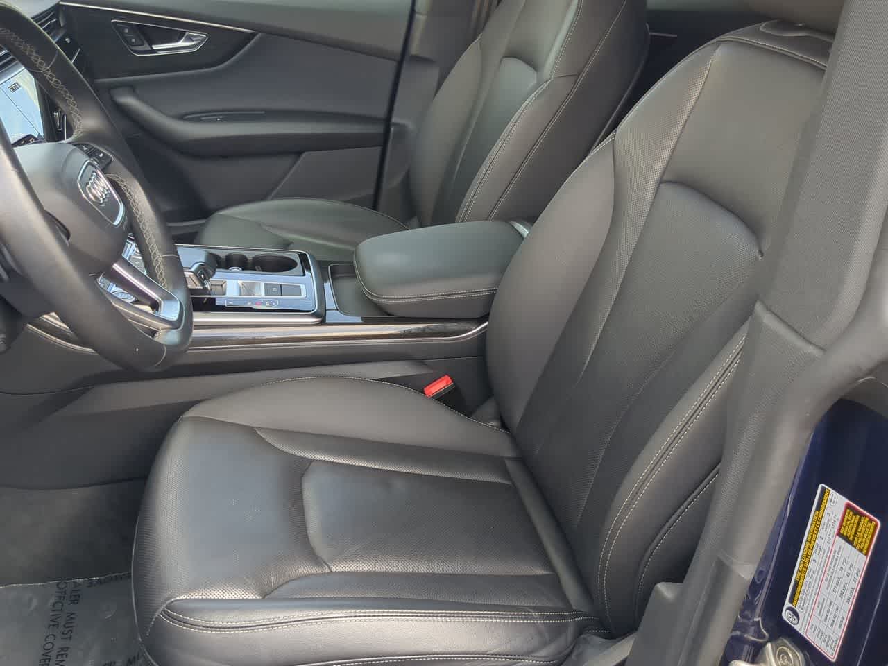 Thumbnail: 2021 Audi Q8 - 16