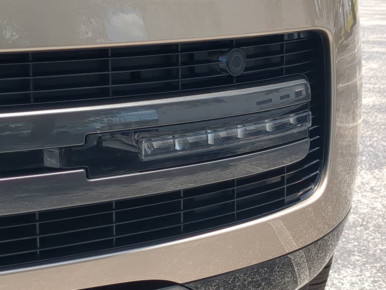 Thumbnail: 2026 Land Rover Range Rover - 11