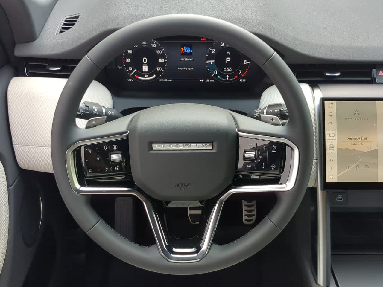 Thumbnail: 2025 Land Rover Discovery Sport - 25